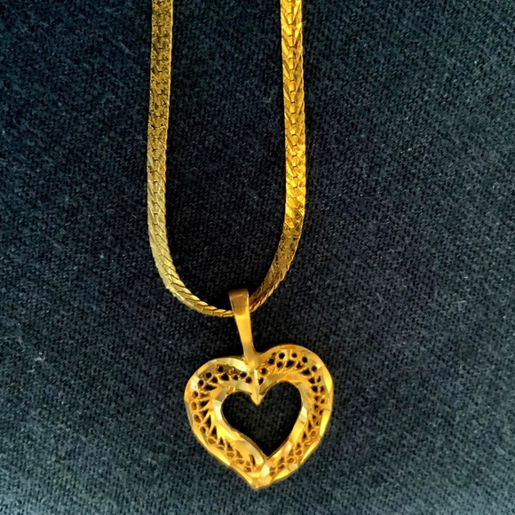 Jewelry - Vintage Filigree 14K Heart on a 14 KT 18” Flat Chain